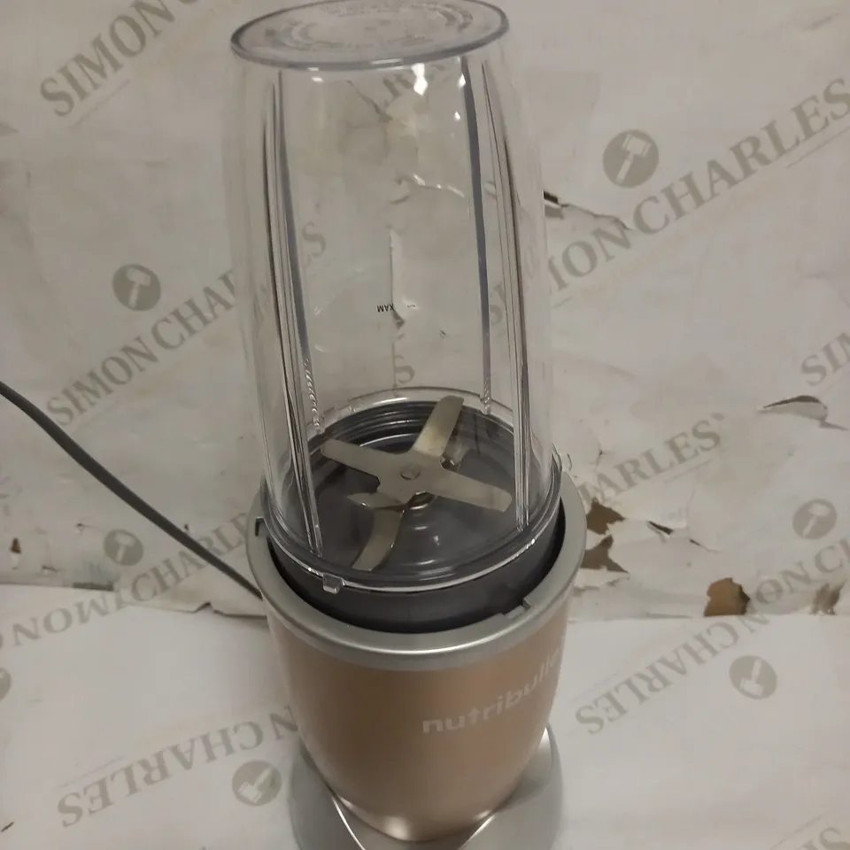 NUTRIBULLET 900W BLENDER CHAMPAGNE MULTI-FUNCTION SMOOTHIE MAKER