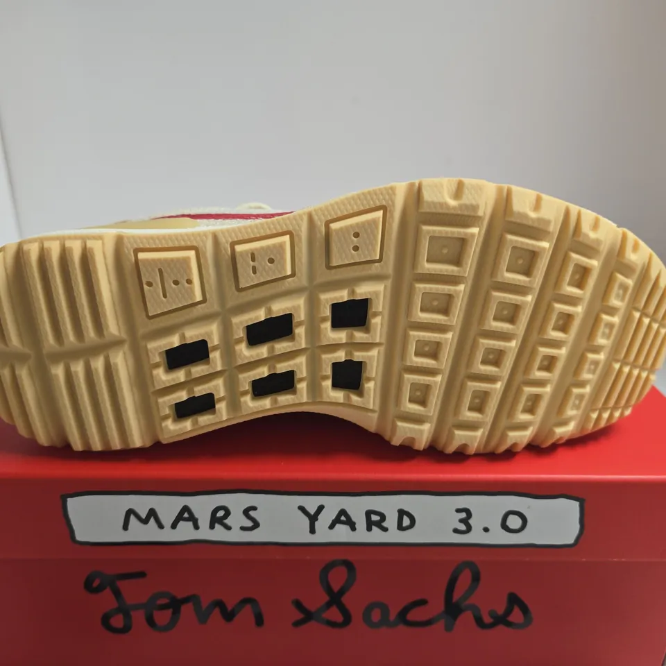 BOXED PAIR OF NIKE MARS YARD 3.0 SNEAKERS – UK SIZE 8