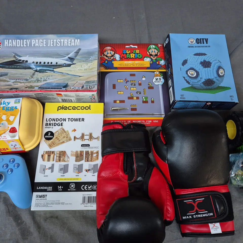 LOT OF 8 ASSORTED TOYS AND GAMES TO INCLUDE AIRFIX HANDLEY PAGE JETSTREAM, MARIO MAGNETS AND MATCHING EGGS