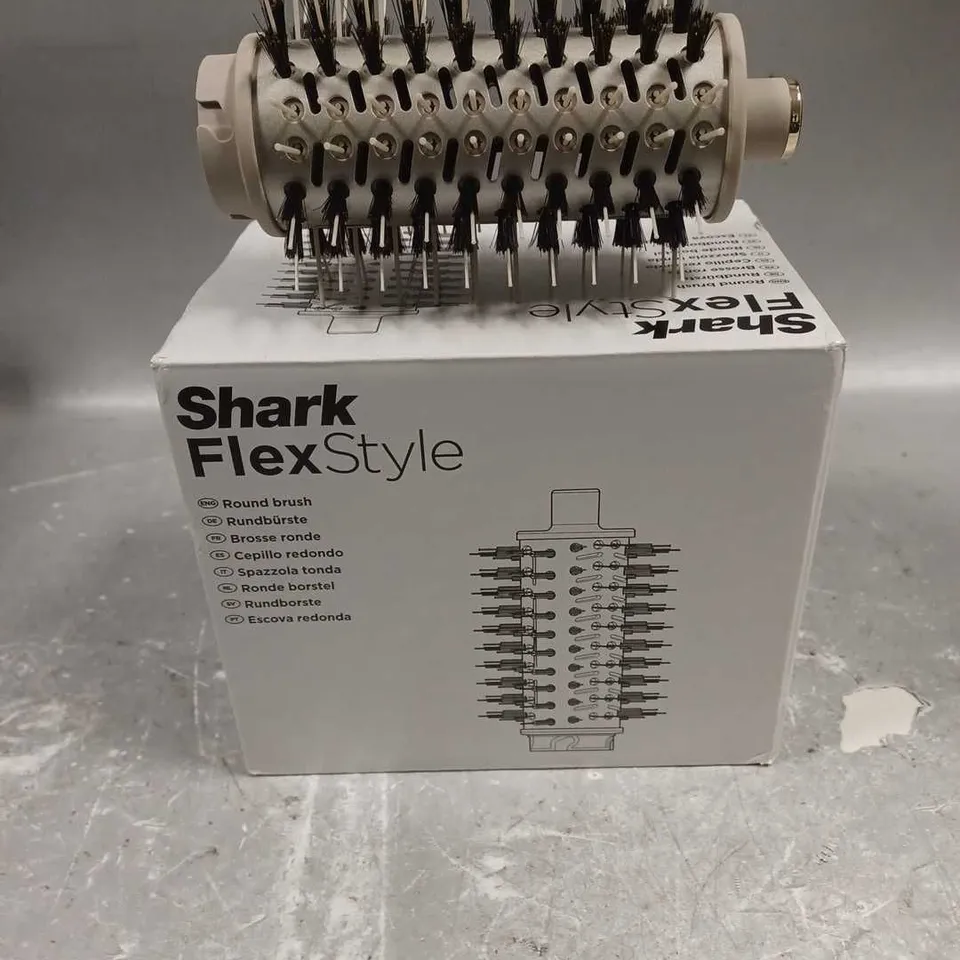 BOXED SHARK FLEXSTYLE ROUND BRUSH