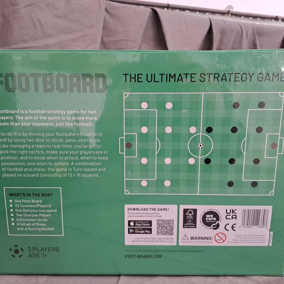 BOXED CELLOPHANE WRAPPED FOOTBOARD GAME