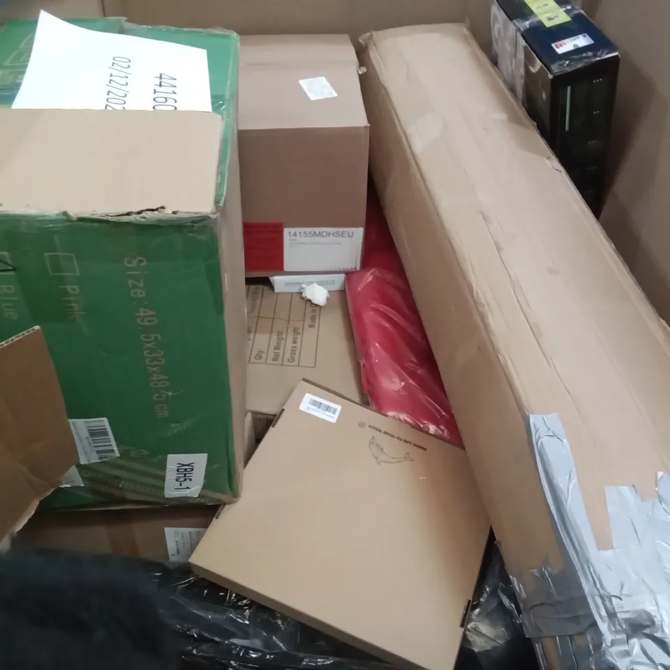 PALLET OF ASSORTED ITEMS INCLUDING LEVEL 8 SUITCASE, HIRONPAL OFFICE CHAIR, COOLER BOX, HOME CHAIR CUSHION, TOSCANA WALL MIRROR, LED ROPE LIGHT
