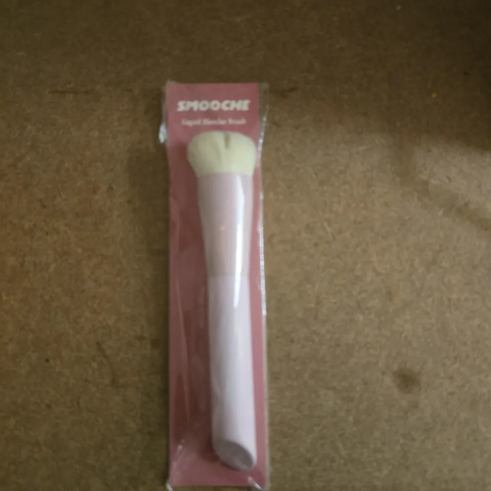 SNOOCHE COSMETIC BRUSH – PINK HANDLE