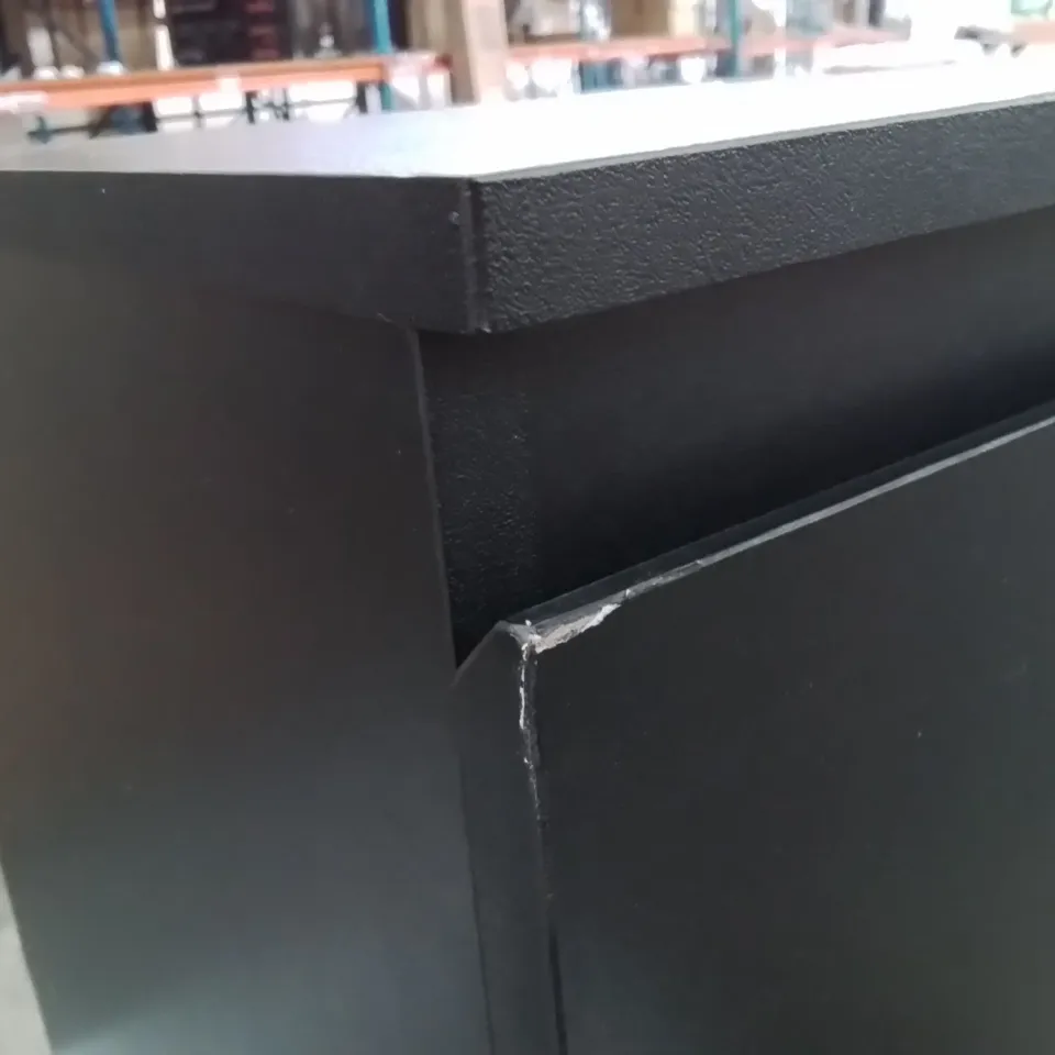 BOXED BEDSIDE DRAWERS -BLACK-