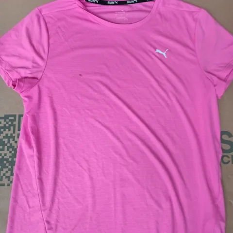 PUMA SHORT SLEEVE T-SHIRT IN PINK SIZE MEDIUM