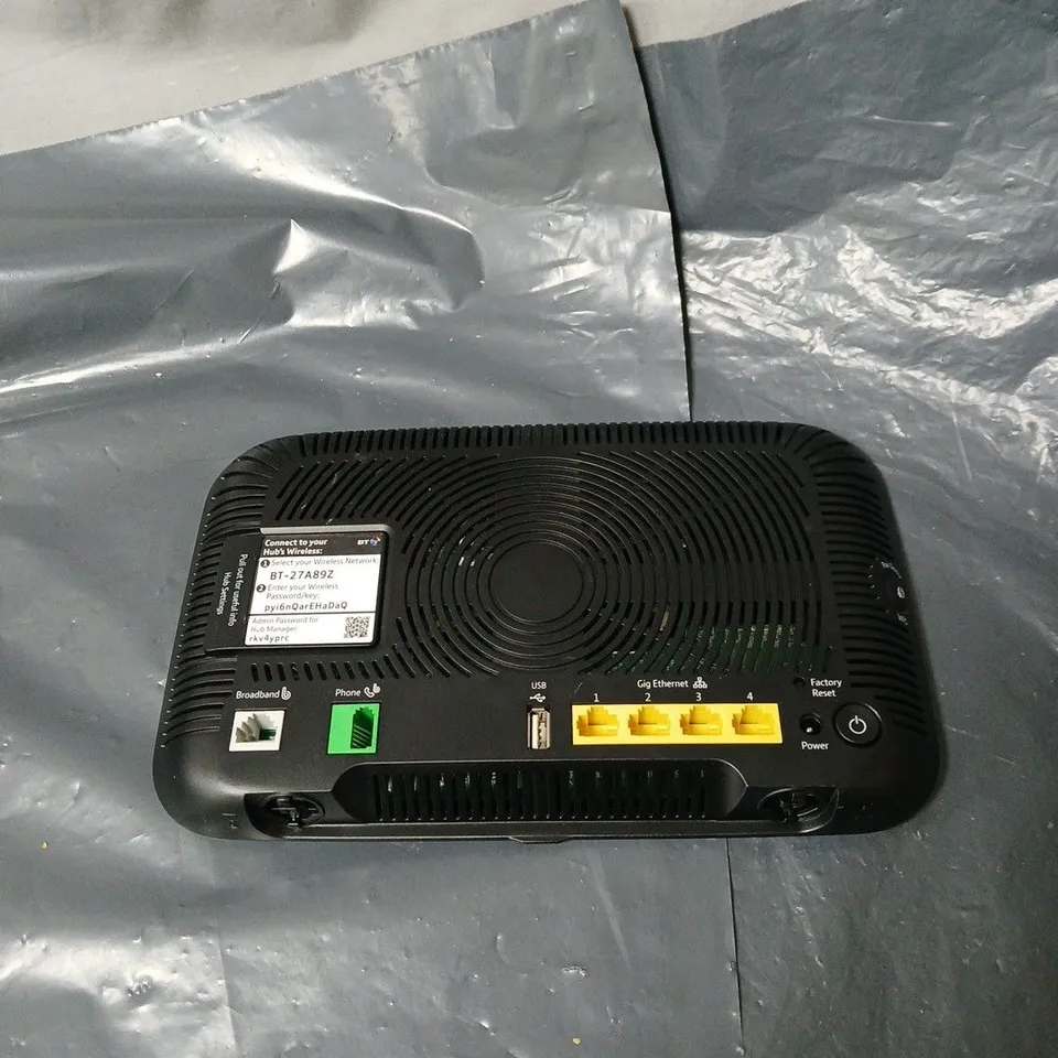BT BROADBAND ROUTER HUB – BLACK WITH 4X ETHERNET PORTS, USB & PHONE UNXBOXED