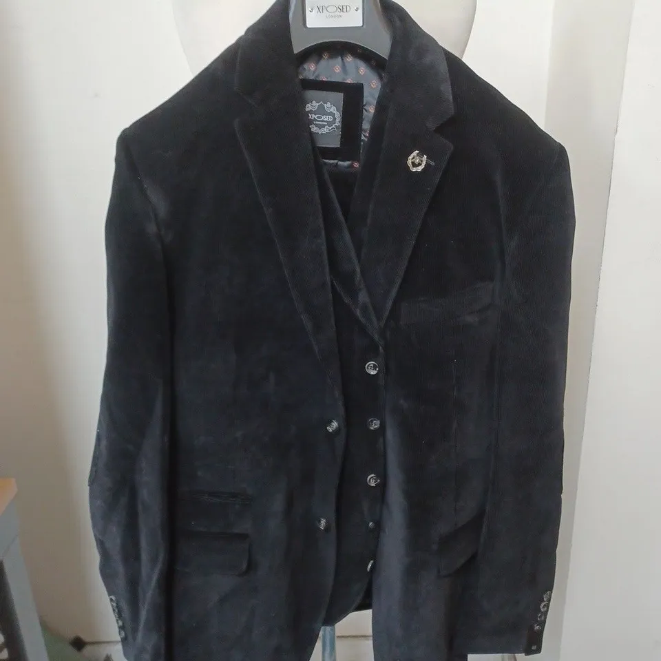 XPOSED LONDON FULL CORD AND VELVET SUIT SIZE 48