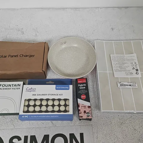 LOT OF APPROXIMATELY 20 ASSORTED HOUSEHOLD ITEMS TO INCLUDE INK DAUBER STORAGE, SOLAR PANEL CHARGER AND FABRIC GLUE