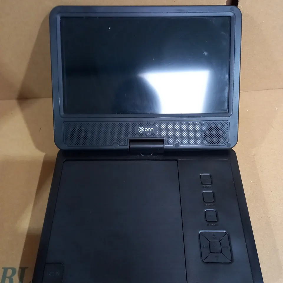 ONN 9" PORTABLE DVD PLAYER WITH SWIVEL SCREEN