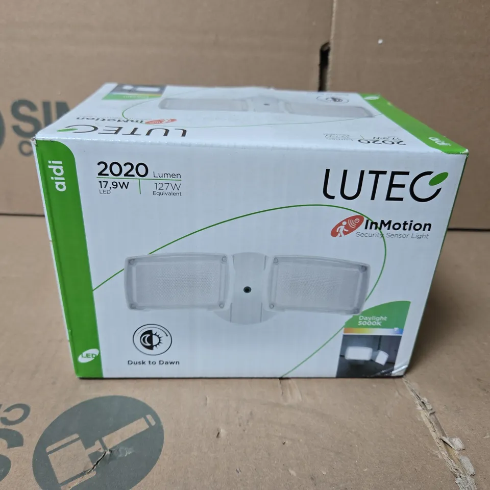 LUTEC InMotion Dual LED Security Light – Boxed