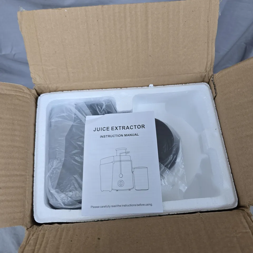 JUICE EXTRACTOR – STAINLESS STEEL KITCHEN JUICER WITH BLACK TOP