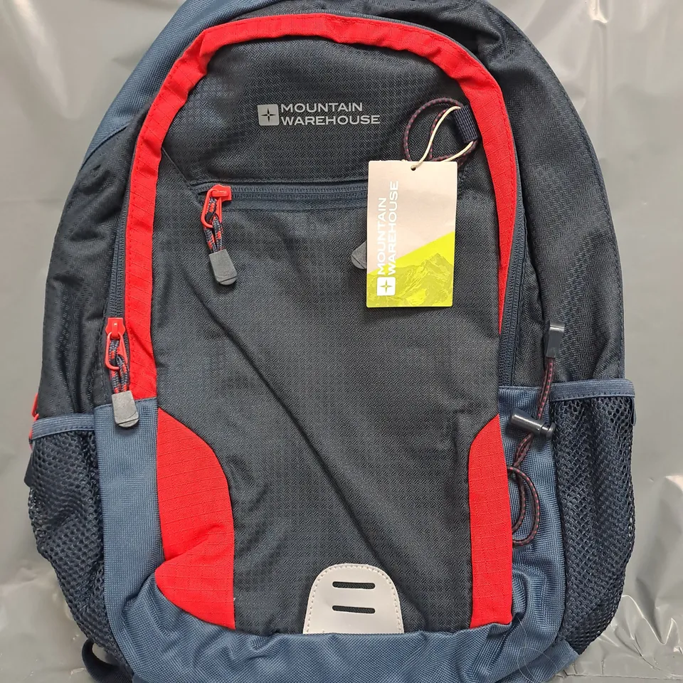 MOUNTAIN WAREHOUSE QUEST LAPTOP BAG IN NAVY/RED