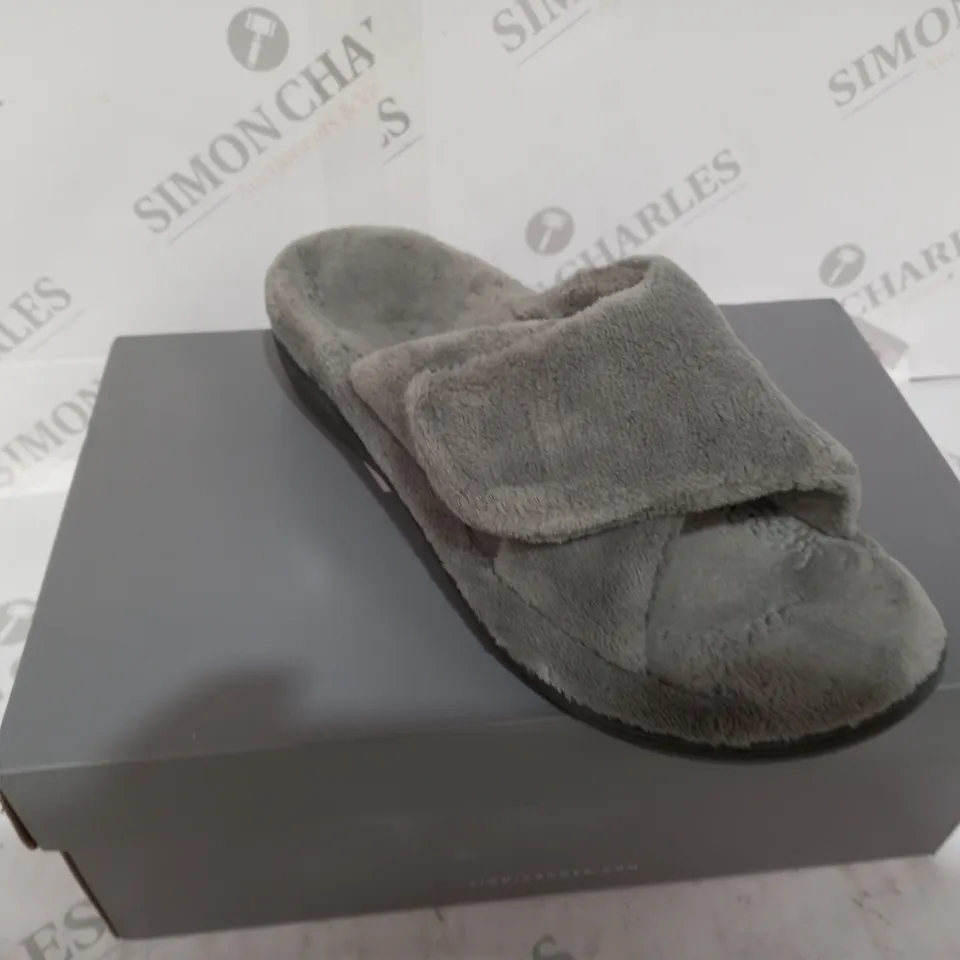 VIONIC INDULGE RELAX GREY SLIPPERS UK SIZE 5