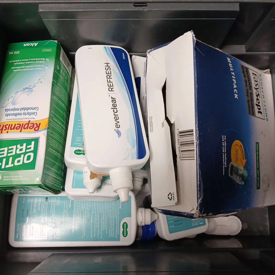 APPROXIMATELY 12 ASSORTED EYECARE & HEALTHCARE PRODUCTS TO INCLUDE EVERCLEAR REFRESH, OPTI-FRESH REPLENISH, EASYSEPT MULTIPACK, ETC - COLLECTION ONLY