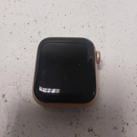 APPLE WATCH SERIES 6 