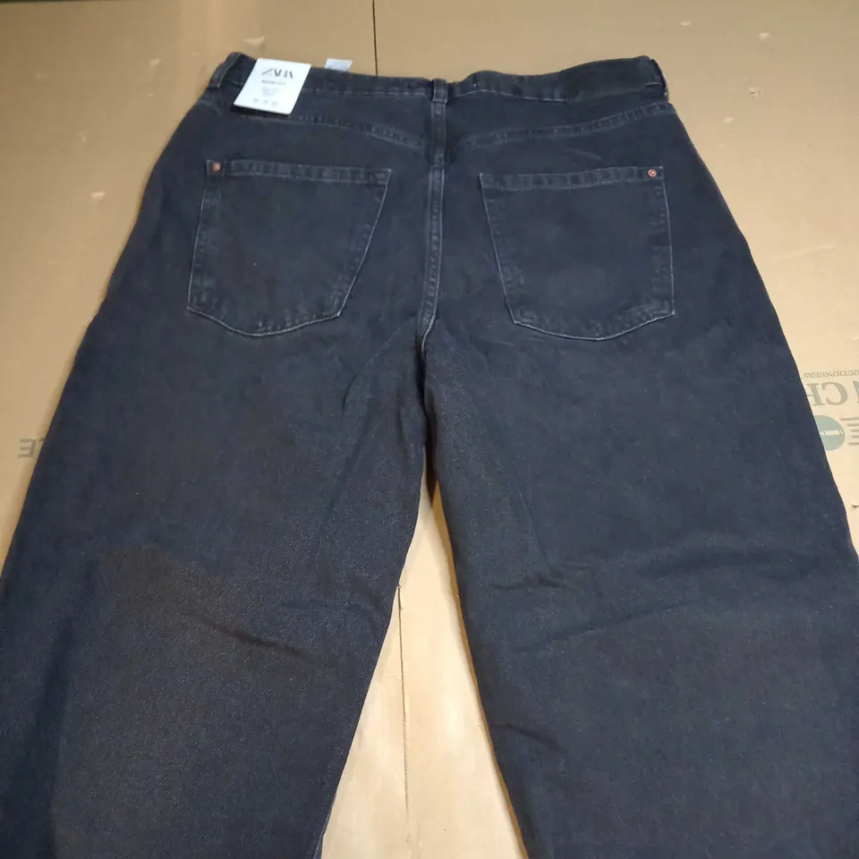 ZARA MOM FIT BLACK JEANS - SIZE EUR 42