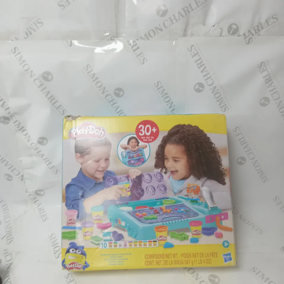 PLAYDOH ON THE GO RRP £30.99