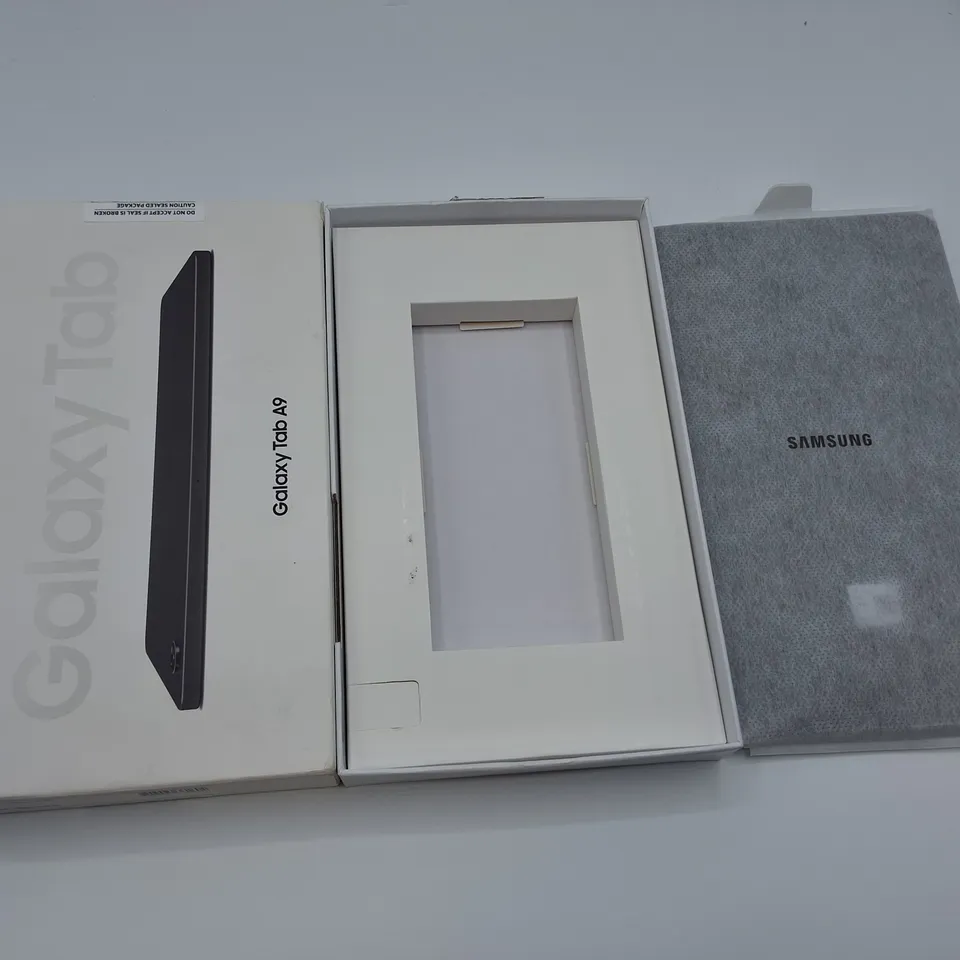 BOXED SAMSUNG GALAXY TAB A9 4GB/64GB IN GRAPHITE - SM-X110