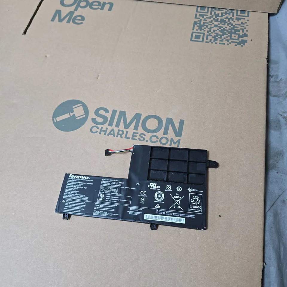 APPROXIMATELY 20 ASSORTED ELECTRICAL ITEMS INCLUDING LAPTOP BATTERY , UNIVERSAL REMOTE AND PHILIPS LED SPOT KIT 