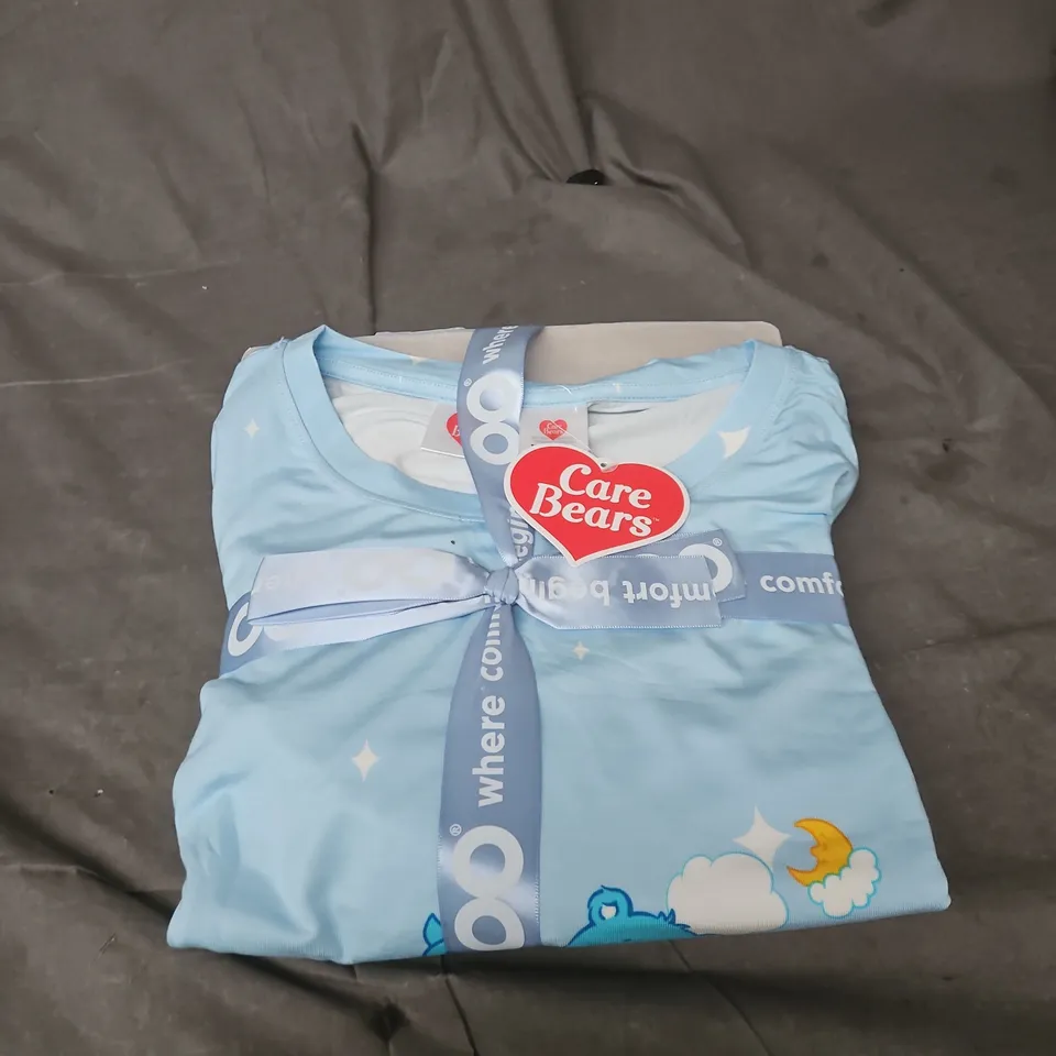CARE BEARS SLEEP TEE – LIGHT BLUE, ONE SIZE FITS MOST (14+) LICENSED