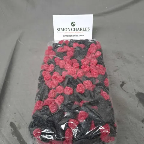 SEALED P&M BERRIES SWEETS 3250G