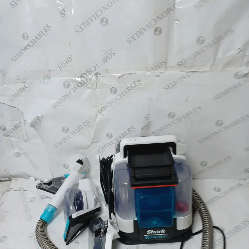 SHARK STAIN STRIKER PET SPOT CLEANER PX200UKT