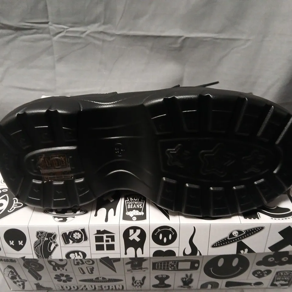 BOXED KOI JENNIE STRIKER BLACK CHUNKY BUBBLE TRAINERS - UK 5