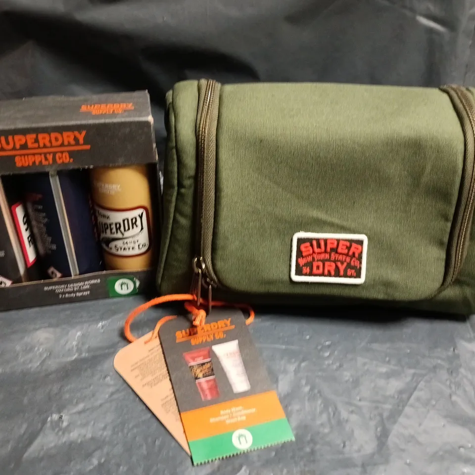 SUPERDRY WASH BAG WITH BODY WASH, SHAMPOO & CONDITIONER AND A BODY SPRAY TRIO