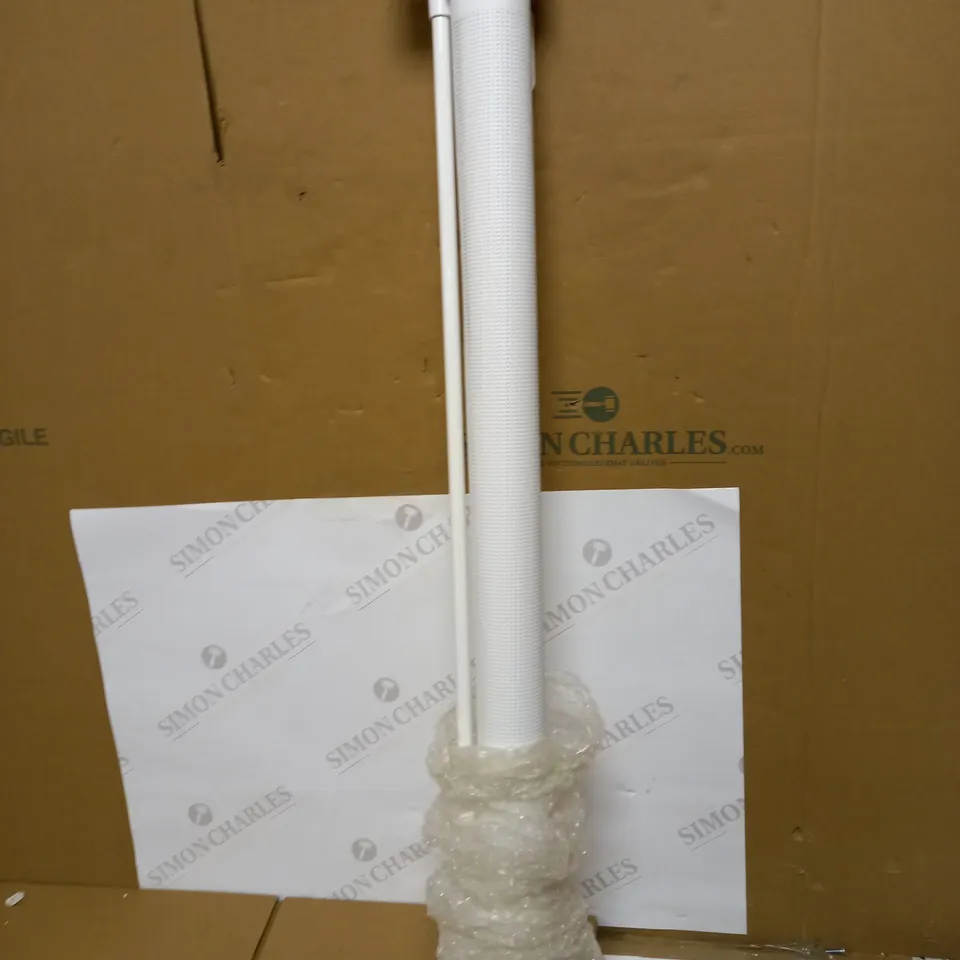 RETRACTABLE SAFETY GATE 