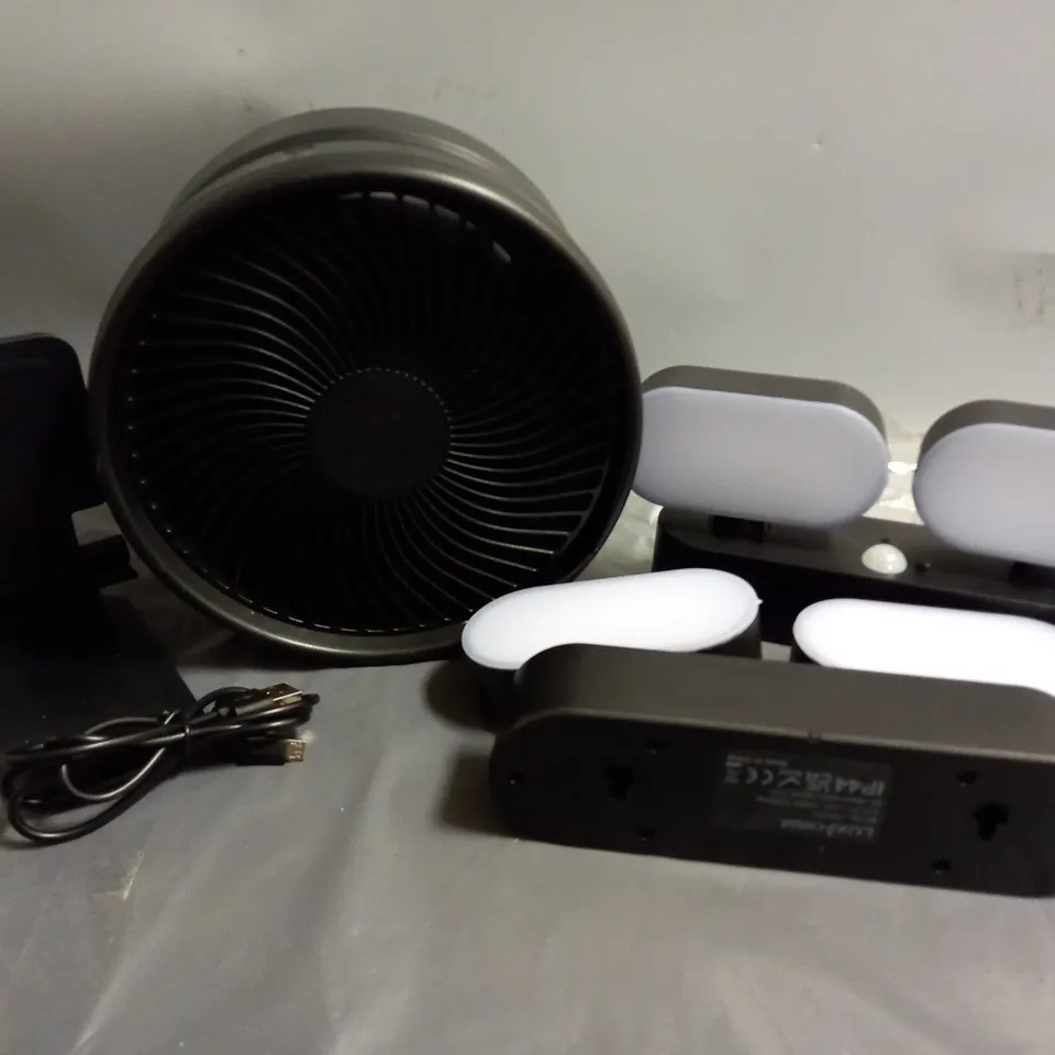 APPROXIMATELY 10 ASSORTED ITEMS TO INCLUDE PHONE HOLDER, SOLAR LIGHTS, FOLDING FAN, ETC