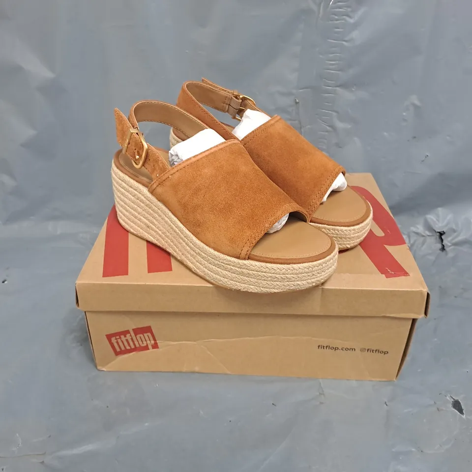 BOXED PAIR OF FITFLOP ESPADRILLE SUEDE WEDGE SANDALS IN DEEP TAN - UK 5