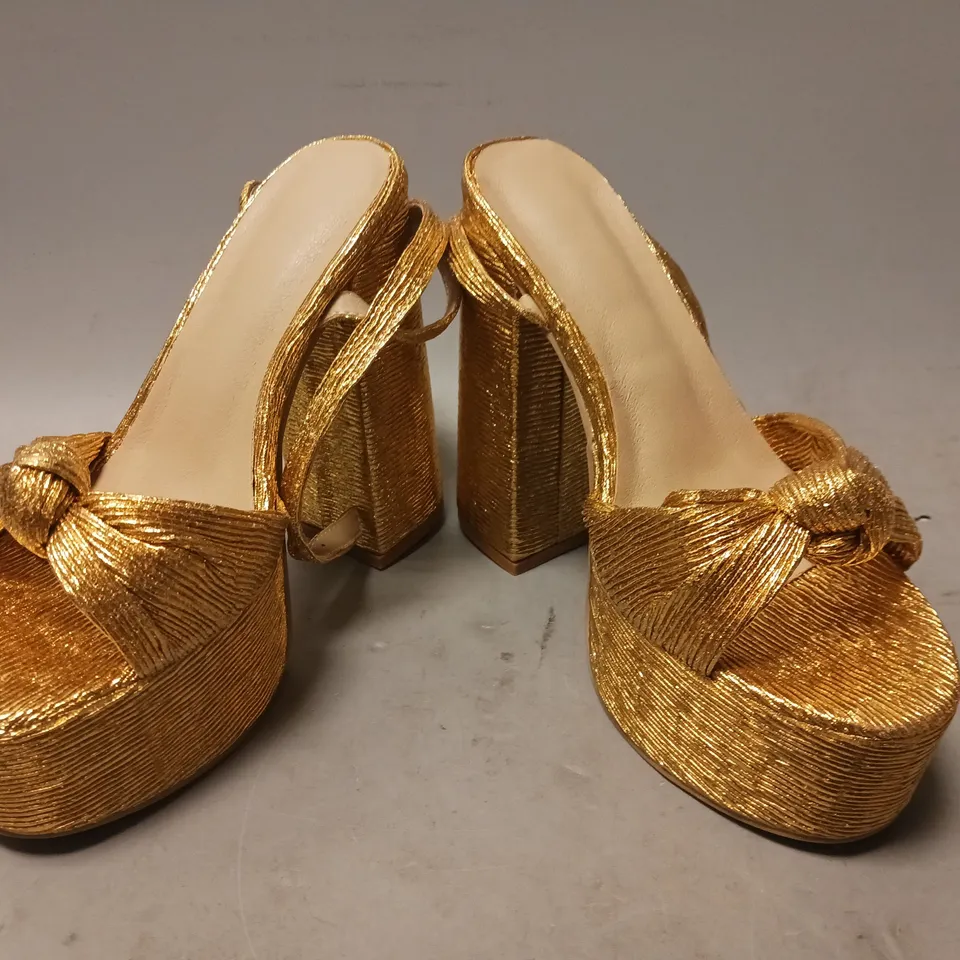 BOXED PAIR OF DESIGNER PLATFORM BLOCK HEEL SANDALS IN METALLIC GOLD EU SIZE 35