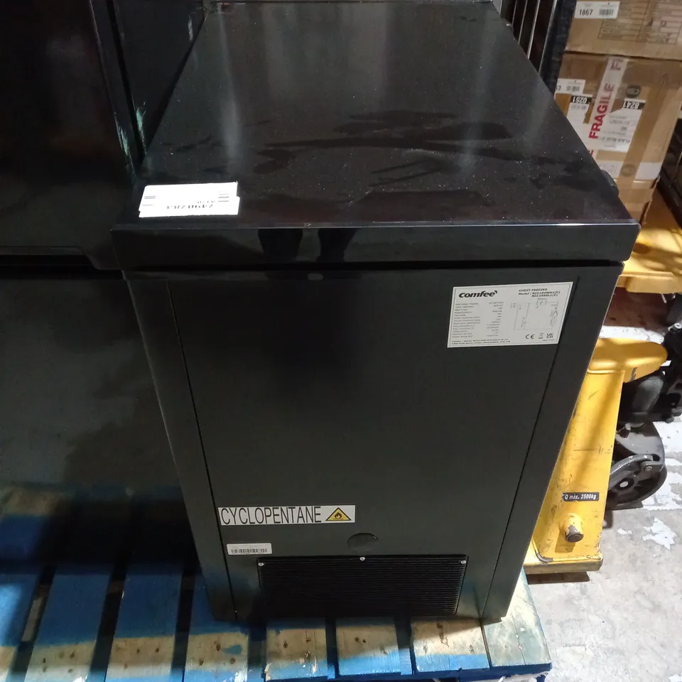 COMFEE BLACK CHEST FREEZER - COLLECTION ONLY