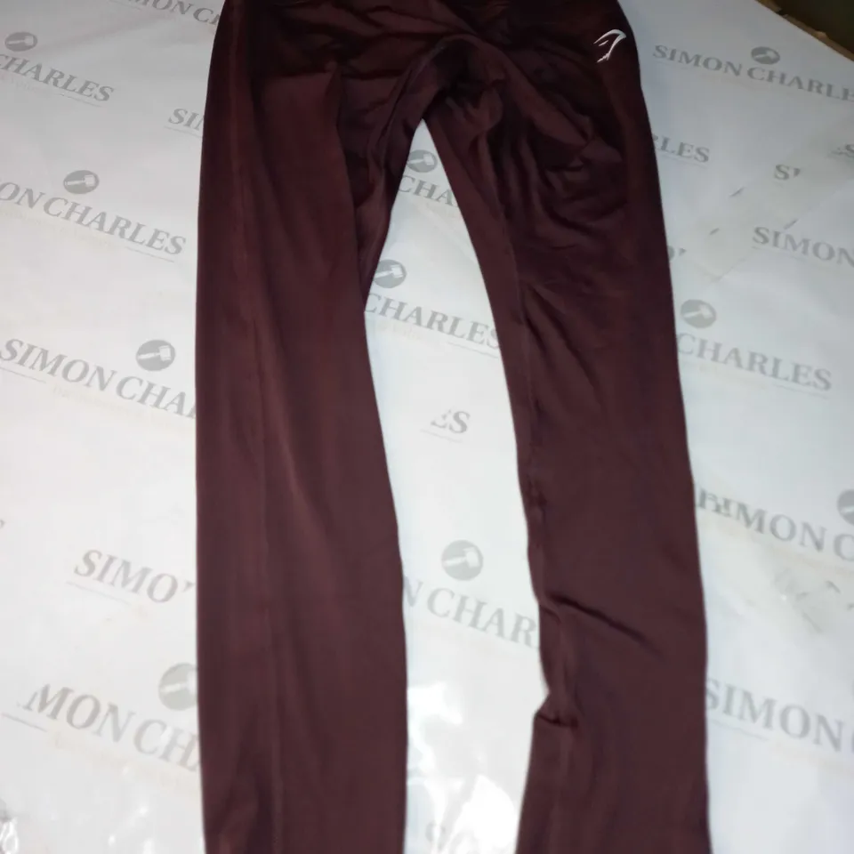 GYMSHARK LEGGING PANTS IN MAROON - MEDIUM