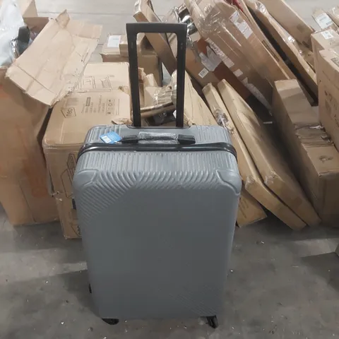 BOXED SET OF 2 HARD SHELL LOCKING SUITCASE 