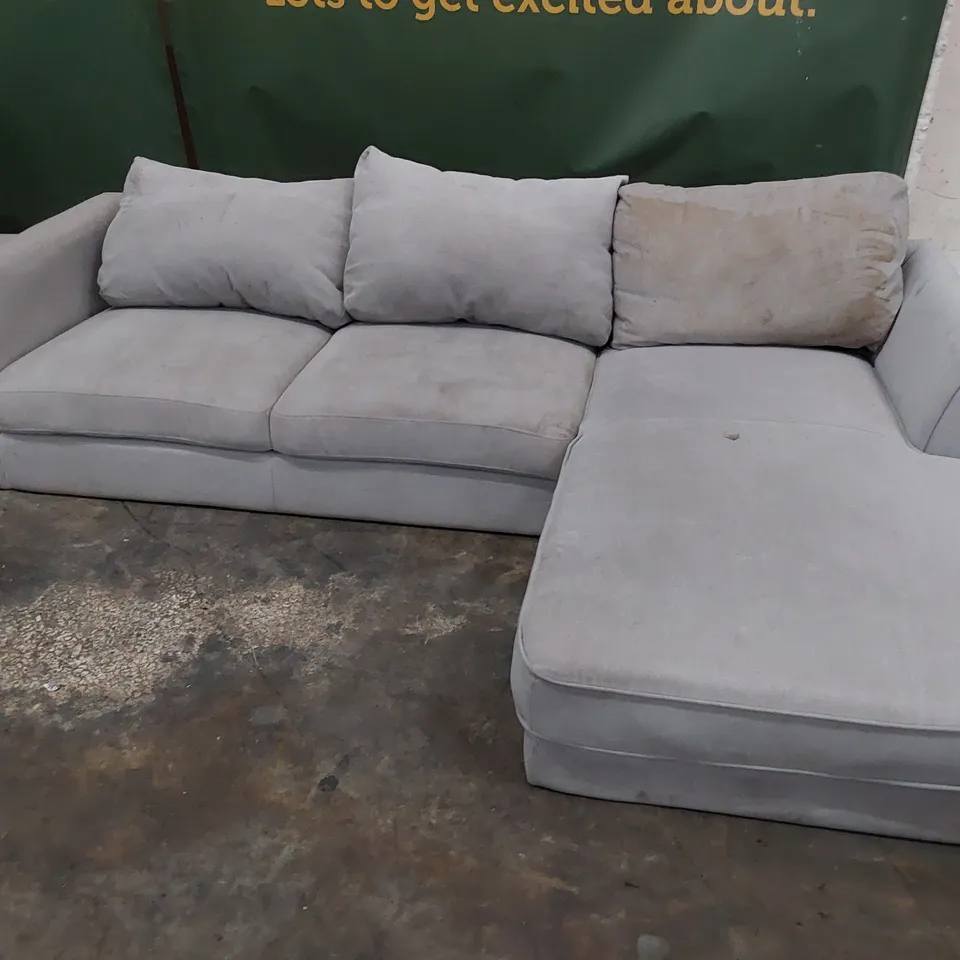 DESIGNER CHAISE SOFA LIGHT GREY FABRIC 