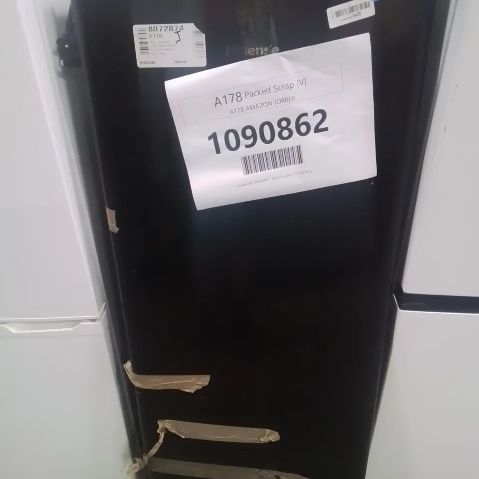 HISENSE RR220D4ABF 52CM FREESTANDING RETRO FRIDGE - UNPROCESSED RAW RETURN 