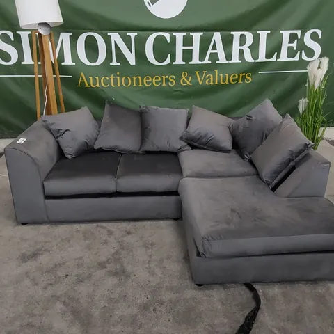 DESIGNER CORNER SOFA IN GREY FABRIC WITH SCATTER CUSHIONS