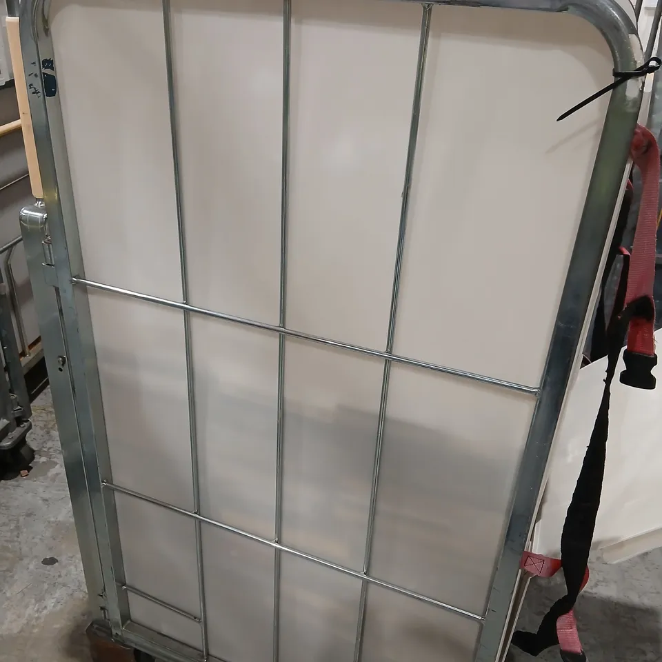 LARGE QUANTITY OF ASSORTED FICTION AND NON FICTION BOOKS