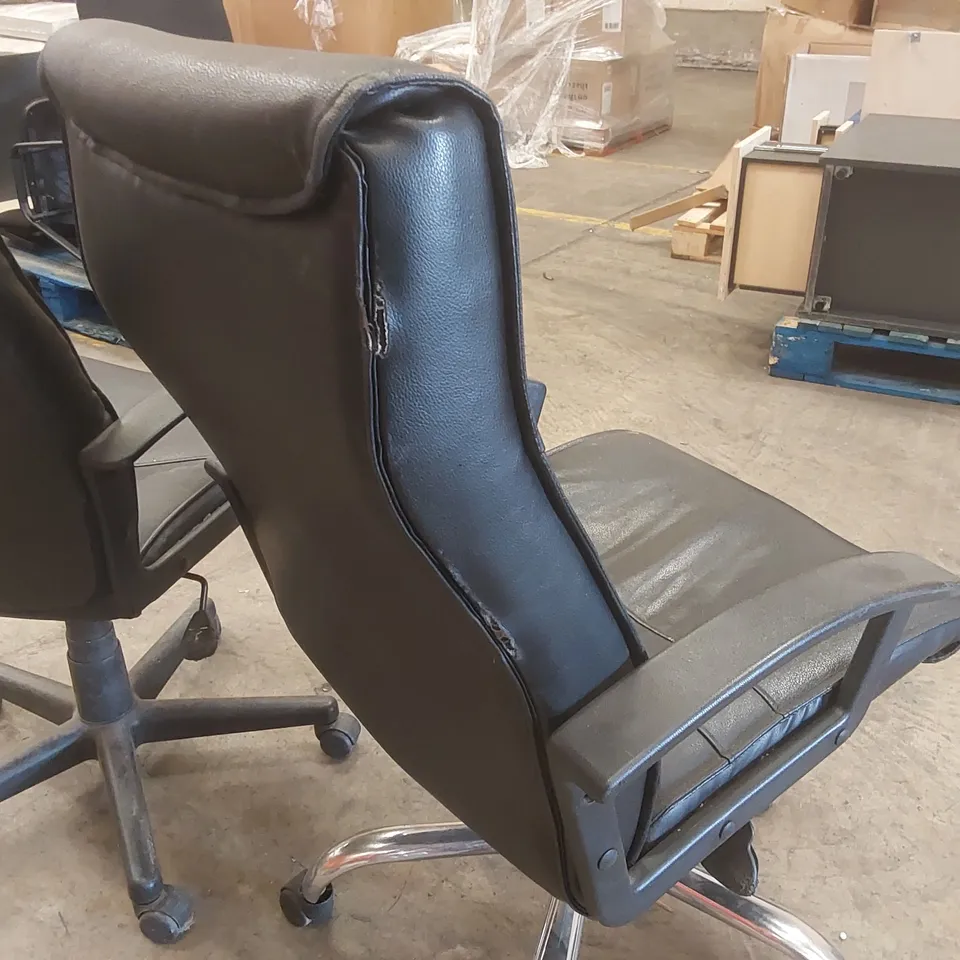 PAIR OF OFFICE SWIVEL CHAIRS
