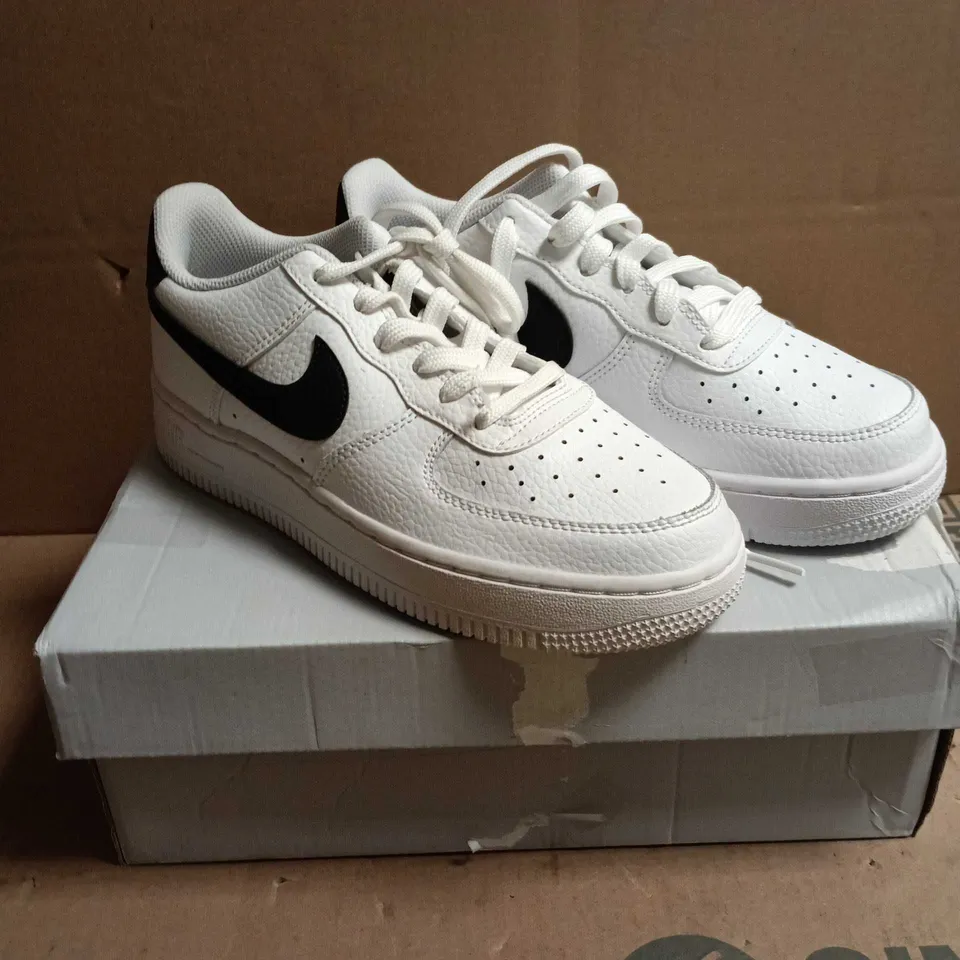BOXED PAIR OF NIKE AIR FORCE 1 LOW WHITE SNEAKERS – 4