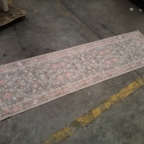 QUALITY DESIGNER AREA RUG APPROXIMATELY 60×230CM