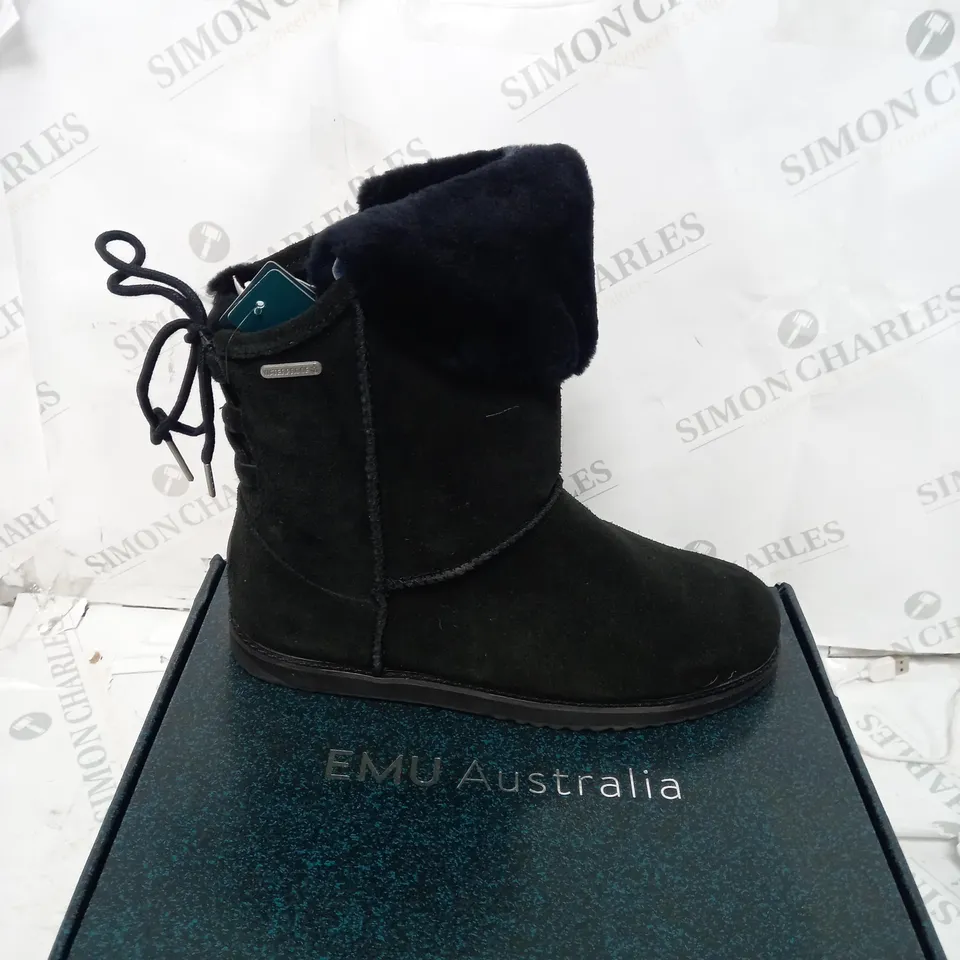 BOXED EMU BIRDWOOD BOOTS, BLACK - SIZE 9