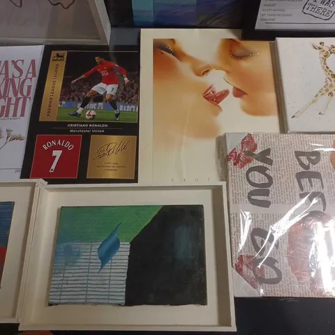 LOT OF 15 ASSORTED PIECES OF ART TO INCLUDE TAYLOR SWIFT FRAMED TOUR DATES, GREEN OBJECTS ART AND ABSTRACT PICTURE