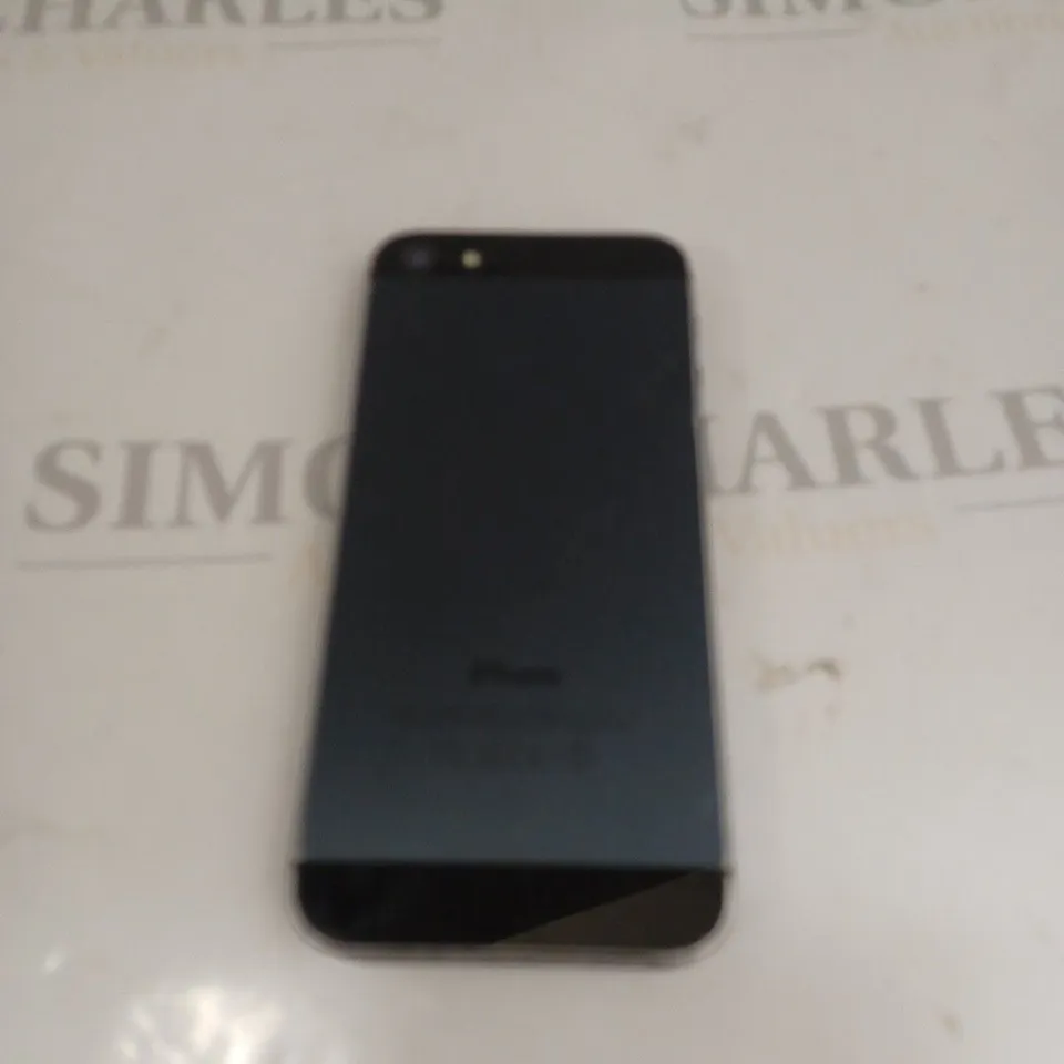 APPLE IPHONE MOBILE PHONE - A1429