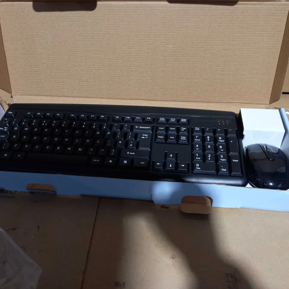 WIRELESS KEYBOARD AND MOUSE COMBO