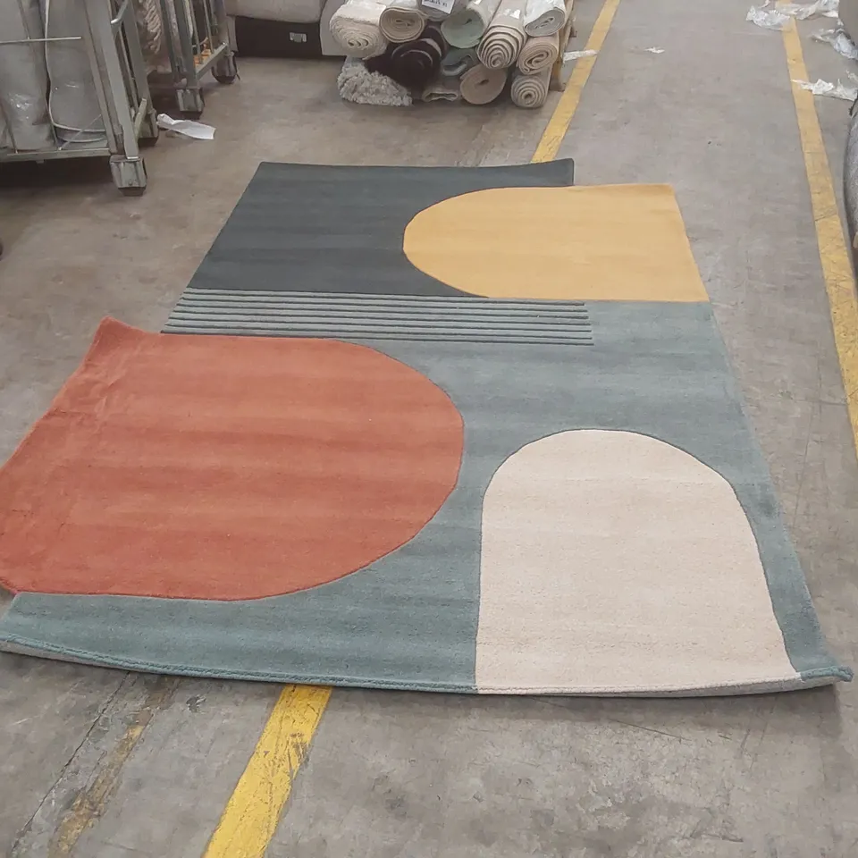 QUALITY DESIGNER AREA RUG - APPROXIMATELY 288 x 198cm