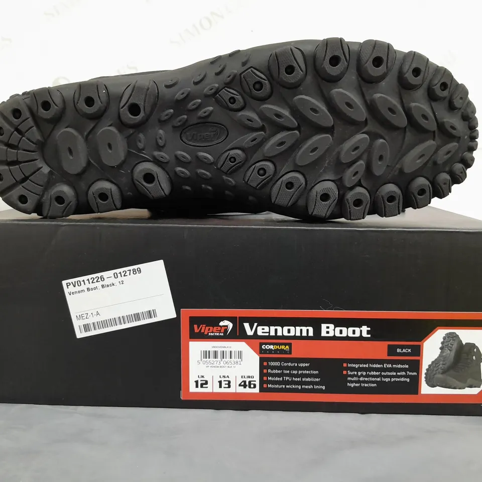 BOXED PAIR OF VIPER TACTICAL VENOM BOOTS IN BLACK UK SIZE 12