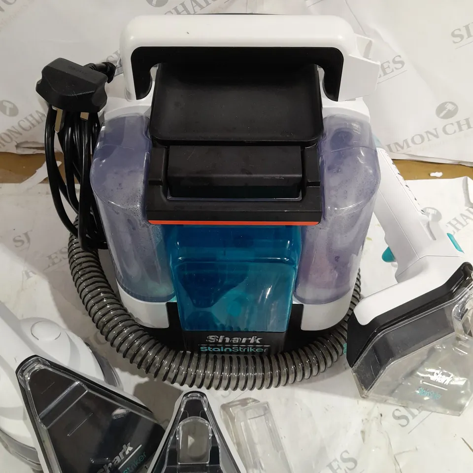 BOXED SHARK STAIN STRIKER PET SPOT CLEANER PX200UKT