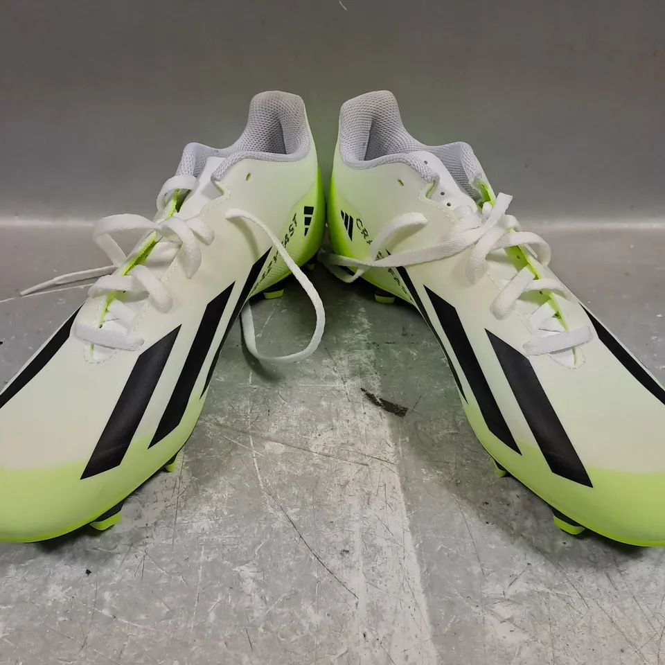 BOXED PAIR OF ADIDAS X CRAZYFAST.4 FOOTBALL BOOTS IN GREEN UK SIZE 7.5